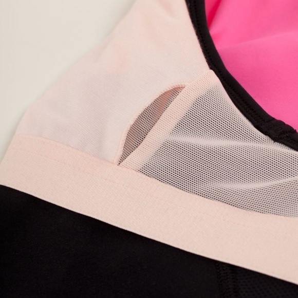 Lululemon NWOT Cardio Kick Tank (8) - Picture 16 of 16